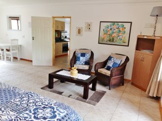 Large Bedroom With Seating & Workstation