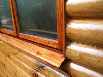 Sealed Window Corner, Meeting Laplogs